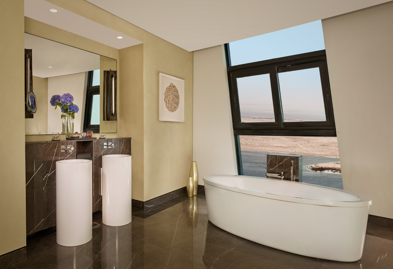 Grand Hyatt Abu Dhabi Hotel & Residences – Emirates Pearl