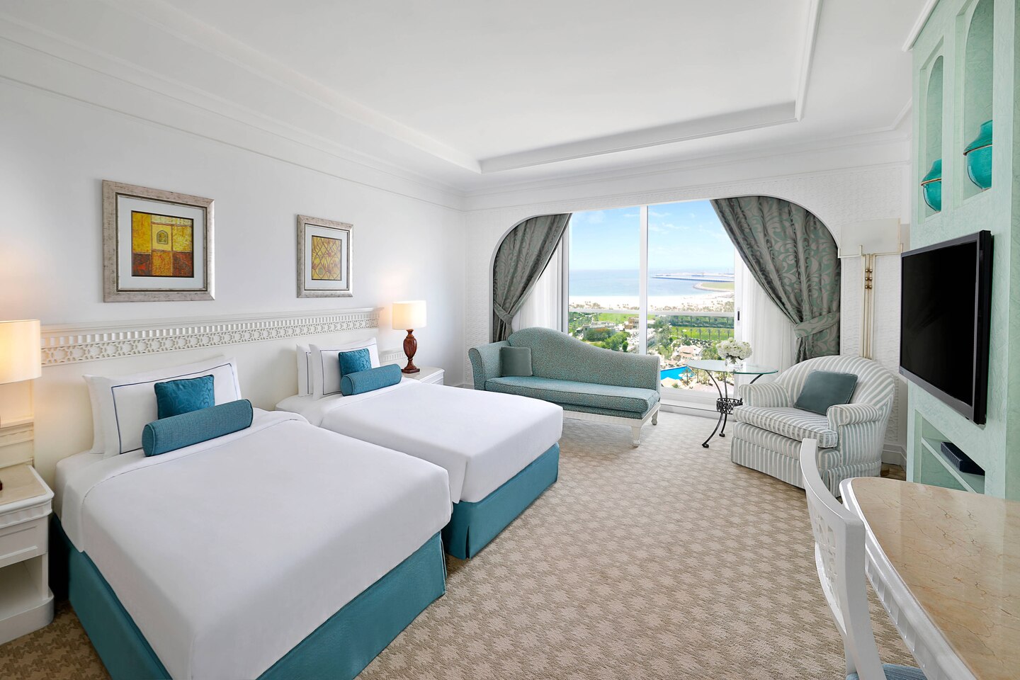 Habtoor Grand Resort, Autograph Collection