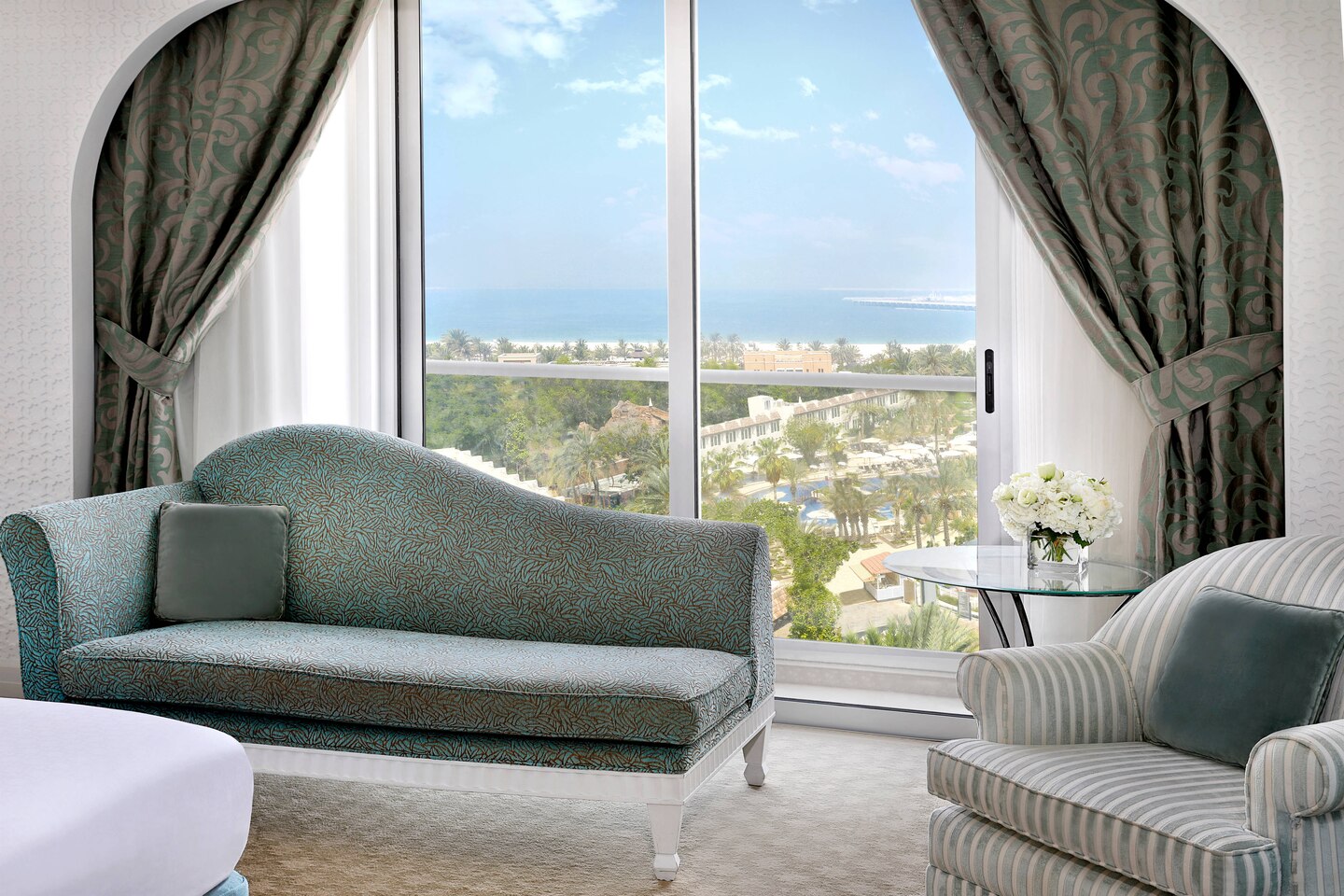 Habtoor Grand Resort, Autograph Collection