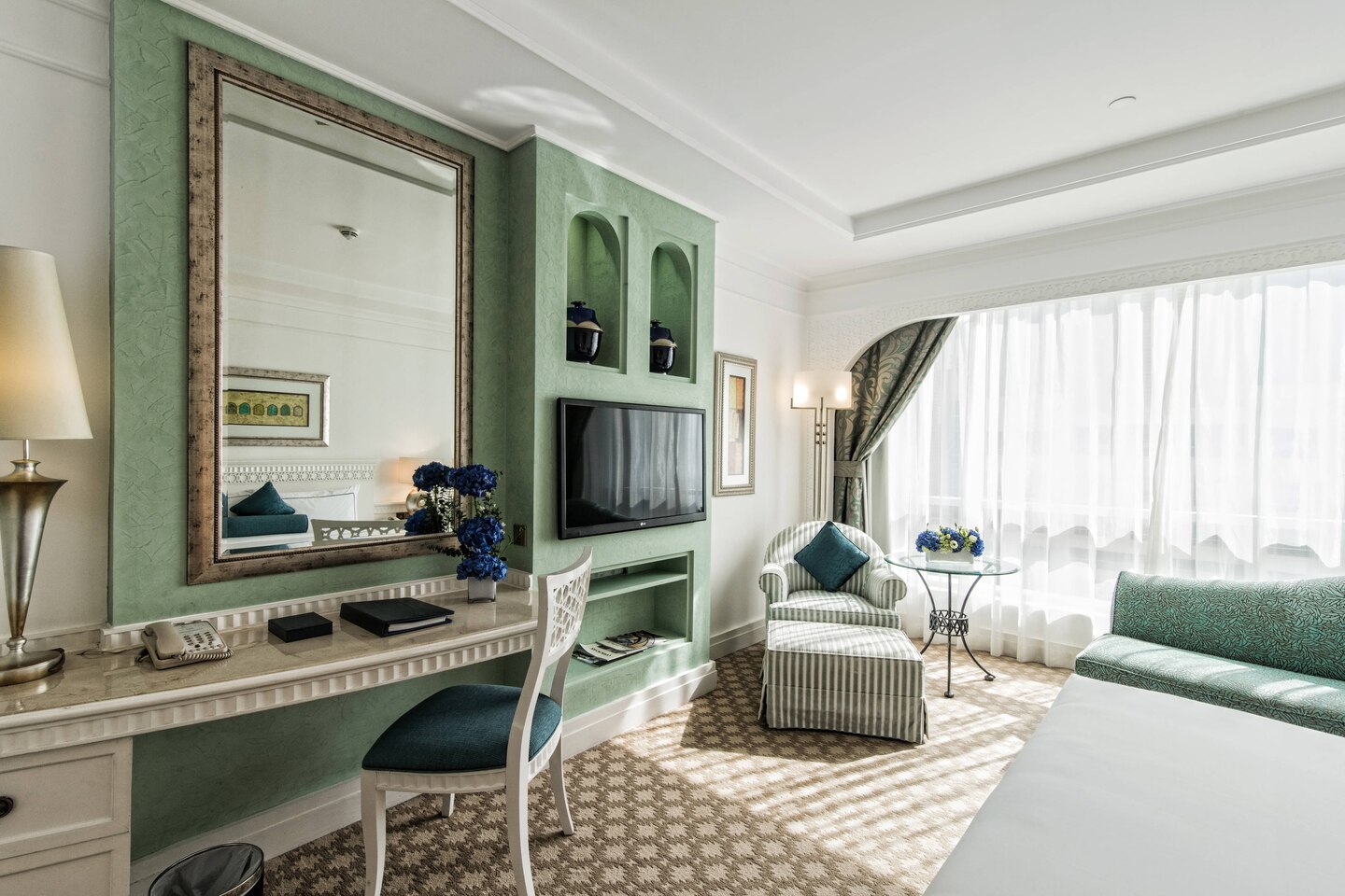 Habtoor Grand Resort, Autograph Collection